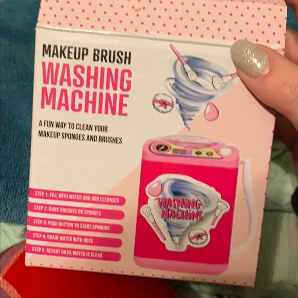 makeup brush cleaner